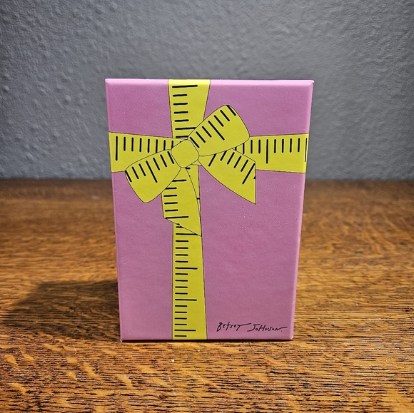 Betsey Johnson Apple Keychain Bagcharm NIB - Picture 6 of 9